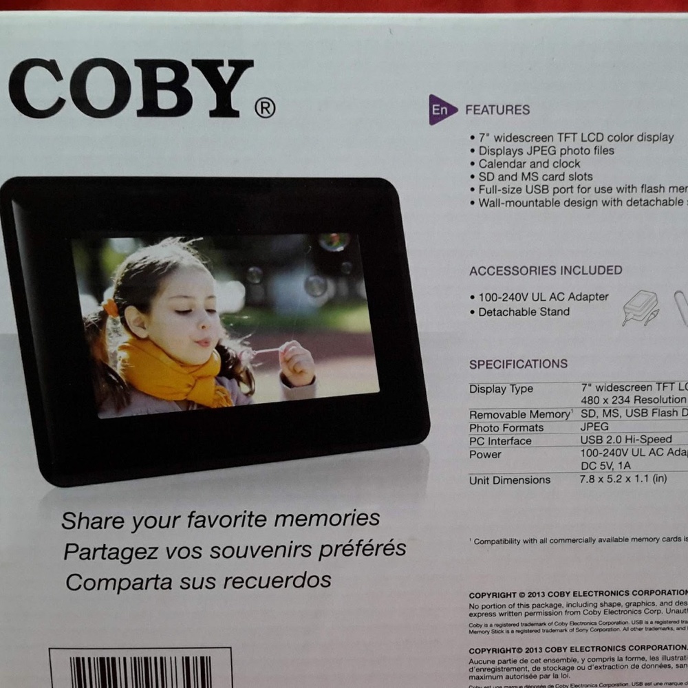 Coby Widescreen Digital Photo Frame  Slideshow